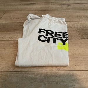 Free City Large sweatpants